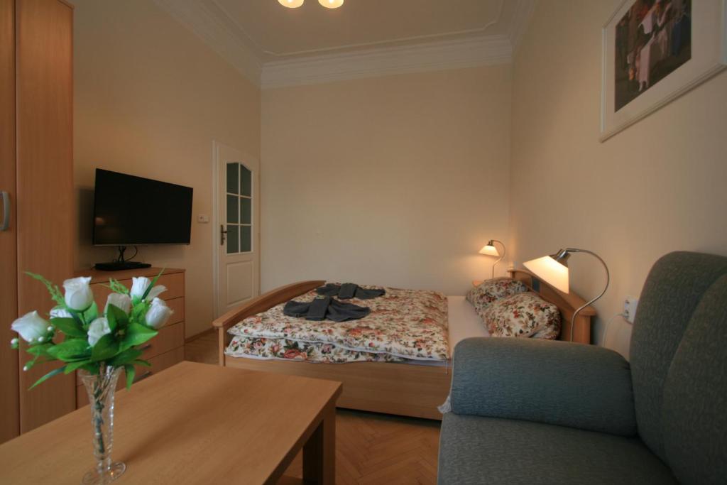 apartment No. 4B I.P.Pavlova 32 room 2